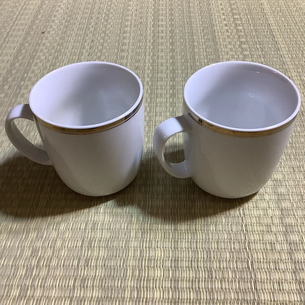 Williams Sonoma Open Kitchen Set of Two White and Gold Grateful Mugs